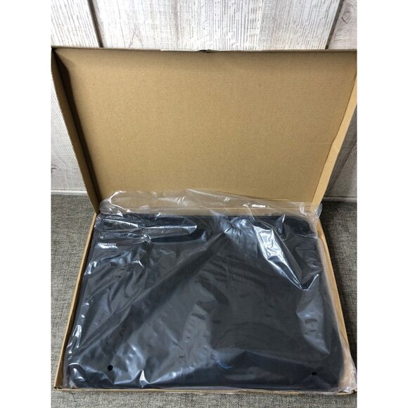 Black 15.6-Inch Laptop Electronic Sleeve Protective Travel Case with Zipper - Picture 3 of 4